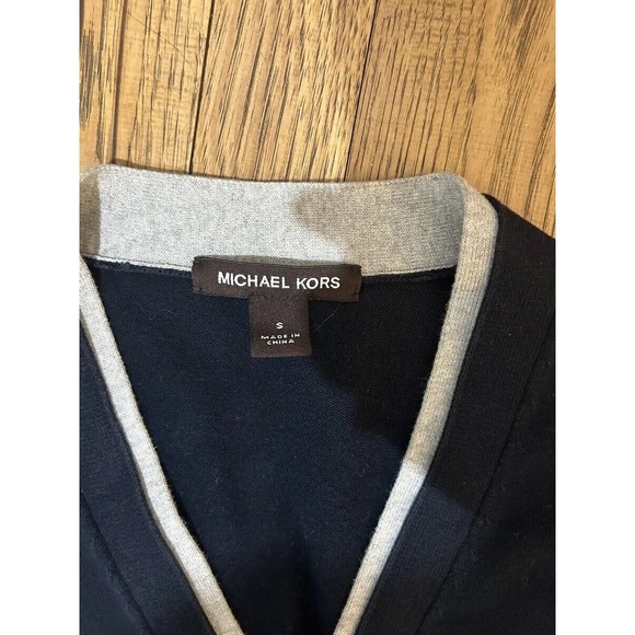 Michael Kors Lot Of 4 Shirts/Sweaters Men’s Size XS And Small - Picture 7 of 16